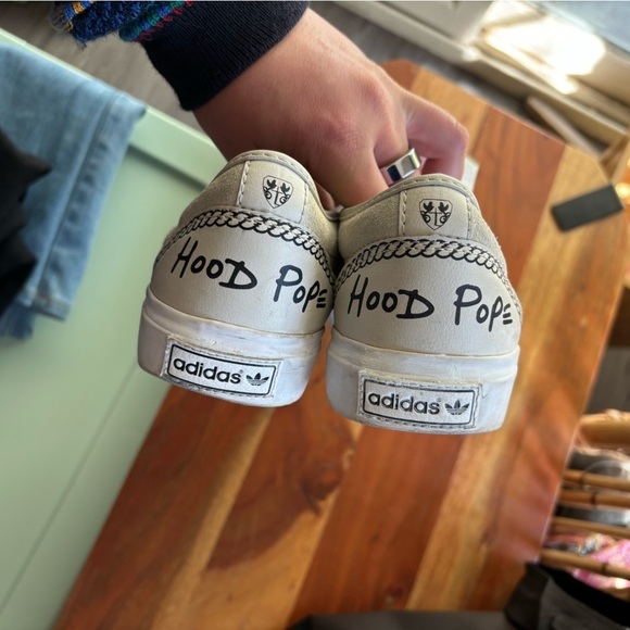 Adidas Hood Pope Sneakers Men’s size 8 Similar to Adidas Sambas Style - Picture 8 of 10